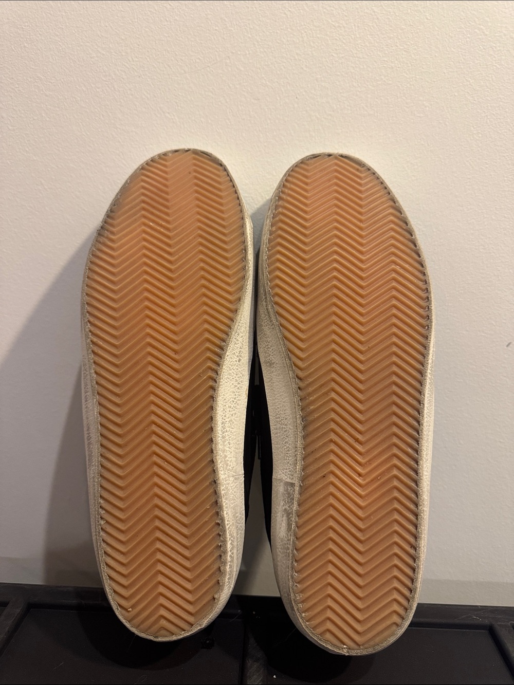 Golden Goose Men's Black Low-Top Sneakers - Picture 5 of 7